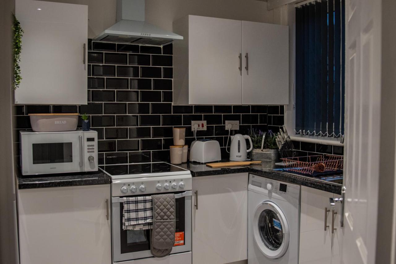 Bv Comfy Spacious 3 Bedroom House At Tatton Street Manchester Luaran gambar